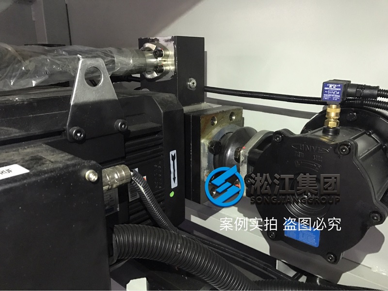 【ASA】NG80橡膠管在壓鑄機(jī)上的應(yīng)用情況“維修更換” 【ASA】NG80橡膠管在壓鑄機(jī)上的應(yīng)用情況“維修更換”