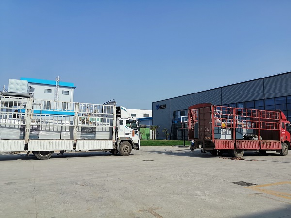 自動(dòng)成型機(jī)陸續(xù)進(jìn)廠“進(jìn)一步提高橡膠接頭質(zhì)量標(biāo)準(zhǔn)” 自動(dòng)成型機(jī)陸續(xù)進(jìn)廠“進(jìn)一步提高橡膠接頭質(zhì)量標(biāo)準(zhǔn)”